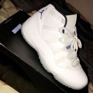 Jordan 11 "legend blue" size 10
